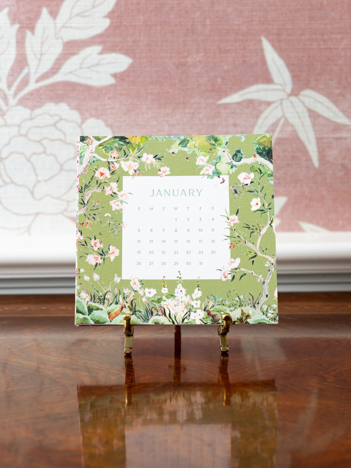 2025 Desktop Calendar in Pearl Box